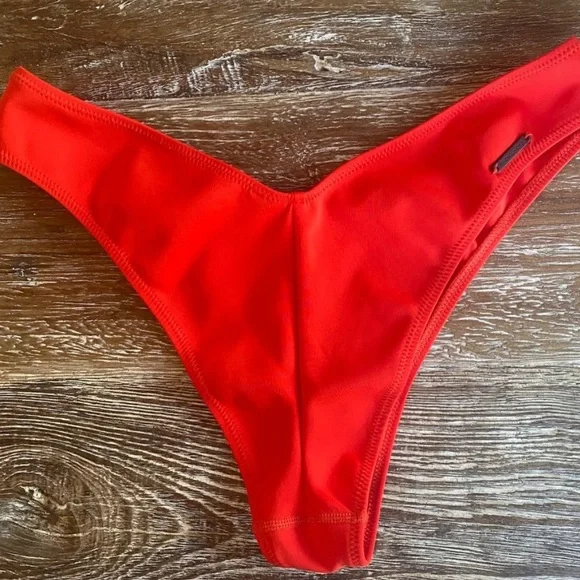 Kendall and Kylie bikini from revolve - Picture 2 of 5